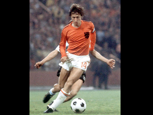 Messi, Maradona y Pelé encabezan el mejor 11 de la historia