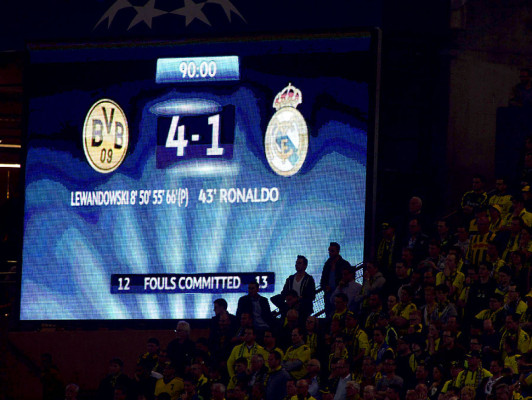 Lewandowsky se agiganta y destroza al Real Madrid