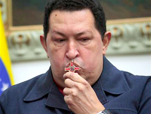 Médicos de Chávez iniciaron 'protocolo preoperatorio'