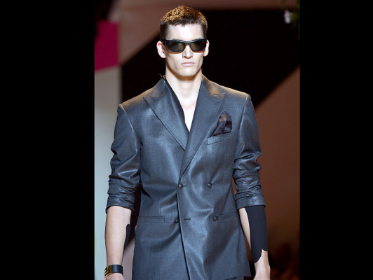 Sello masculino en pasarela de Milán