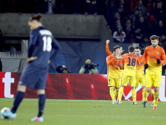 VIDEO: Barcelona empata 2-2 con PSG y Messi se lesiona