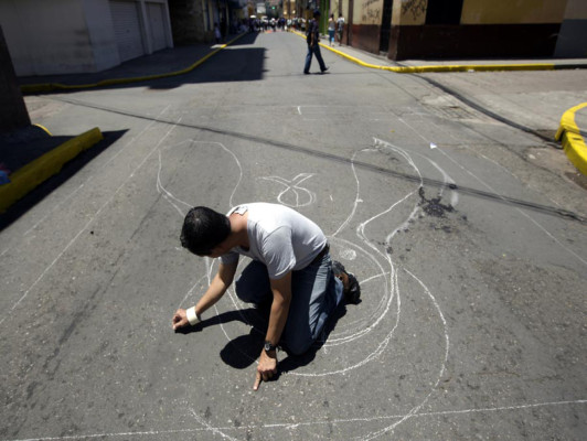 Alfombras adornan calles de Tegucigalpa