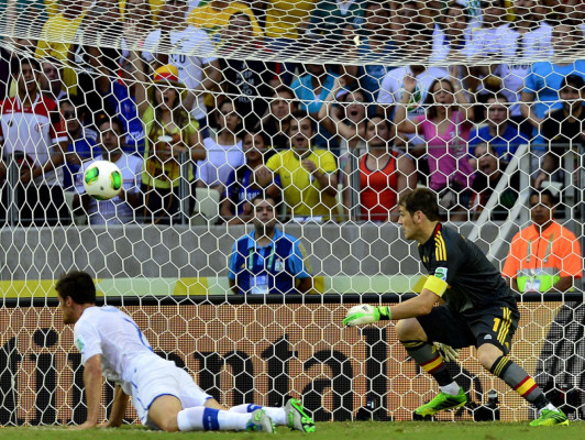 España vence a Italia en los penales y va a la final