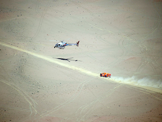 Combate de estrellas en el desierto peruano