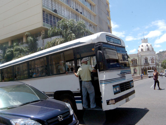 Mercado La Isla sería terminal de 'rapiditos'