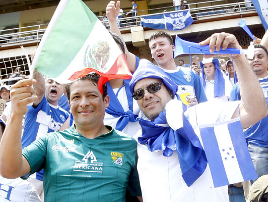 FOTOGALERÍA: El color del Honduras-México