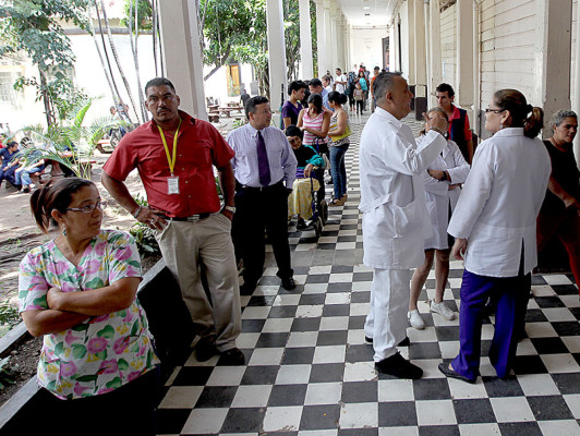 Médicos anuncian contrademanda