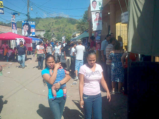 Afluencia masiva en Olancho durante comicios