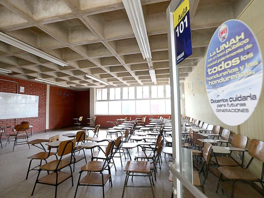 Más de 79 mil alumnos matriculados en UNAH