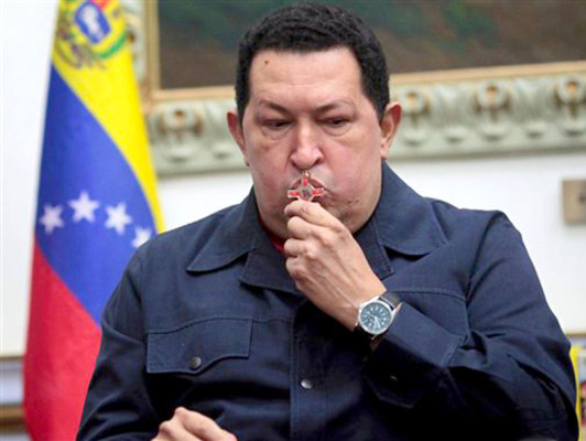 Chávez se recupera de operación: Nicolás Maduro