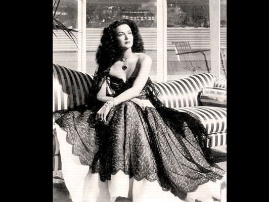 María Félix, la diva que también murió en abril