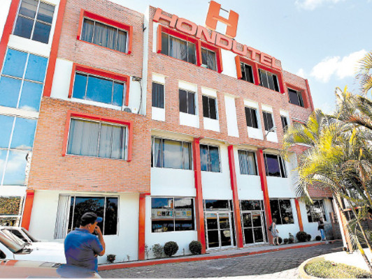 Hondutel sigue en picada y sin plan de rescate