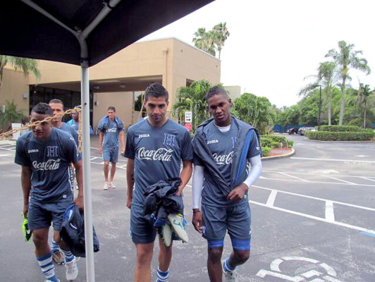 Jonathan Mejía entrena por primera vez con Honduras