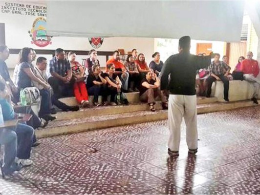 Honduras: Capacitan fiscales en defensa personal