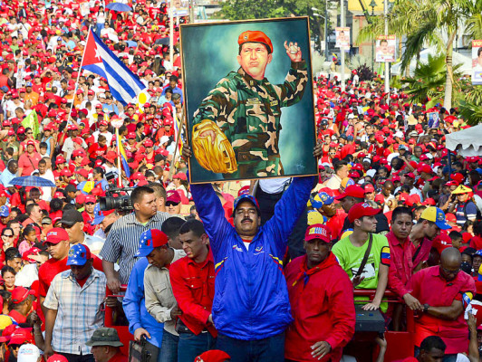 Venezolanos votarán 'por compromiso' por Maduro