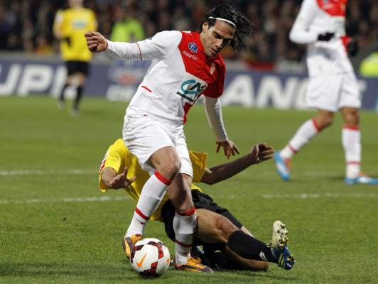 Falcao sufre lesión de ligamento y está en duda para el Mundial