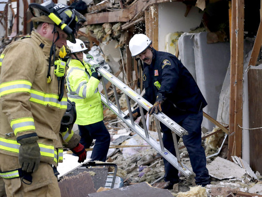 Entre 5 y 15 muertos en explosión en planta de Texas