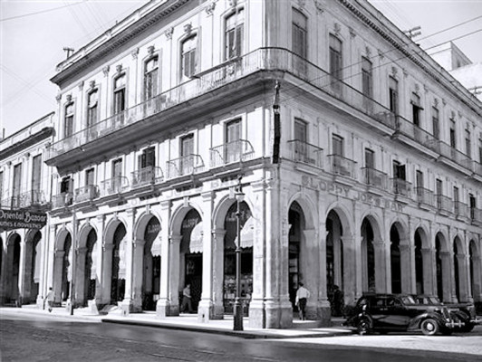 Reabre el famoso bar 'Sloppy Joe's' en La Habana