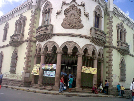 Tomados centros y oficinas de Antropología