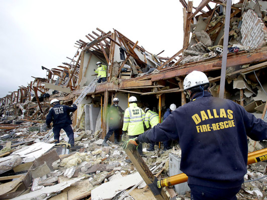 Entre 5 y 15 muertos en explosión en planta de Texas