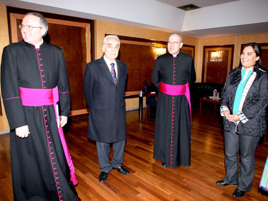 Familia presidencial ya se encuentra en Roma