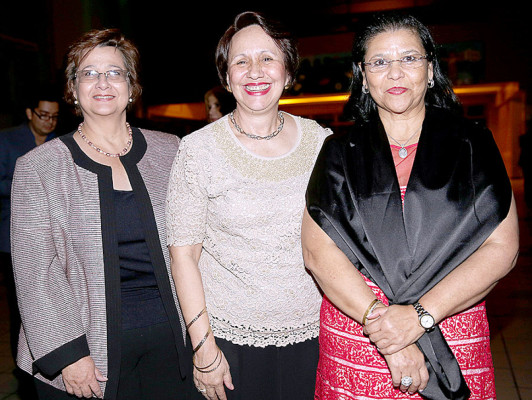 Velada artística en aniversario de Chiminike