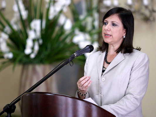 Piden al presidente de Honduras sacar manos del proceso electoral