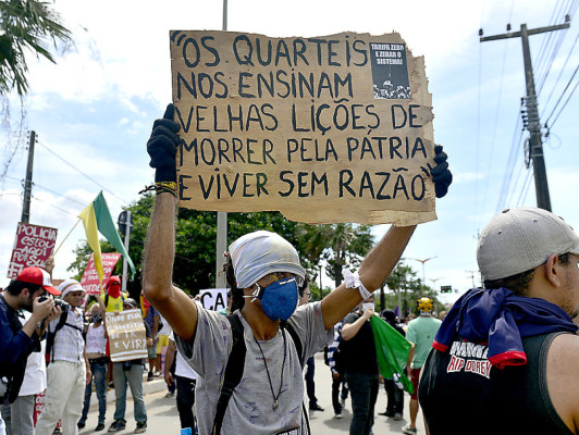 FOTOS: Violentos enfrentamientos previo al España-Italia