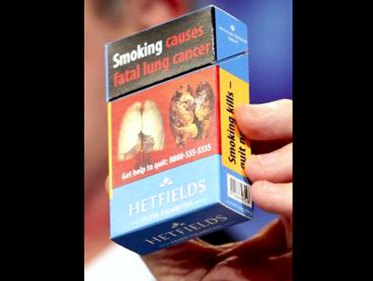 Europa declara guerra al cigarrillo con imágenes escalofriantes