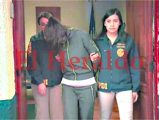 En libertad se defenderá chilena acusada en Honduras por desfalco