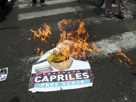 Capriles retira convocatoria a movilizaciones para evitar violencia