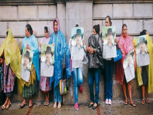 Seguidores de Portillo protestan por su extradición a EE UU