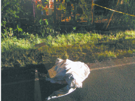 A puñaladas matan a un hombre en carretera a Valle de Ángeles