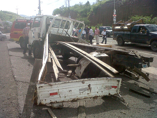 Al menos siete heridos en accidente en el anillo periférico