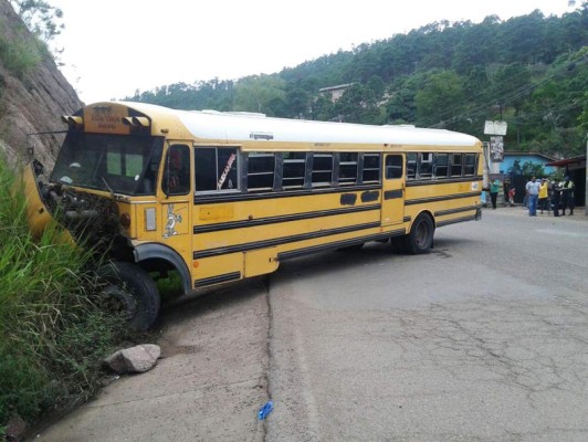 Al menos dos heridos en accidente en capital de Honduras