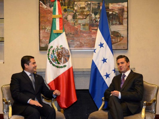 Migrantes estarán en agenda de Peña Nieto y JOH