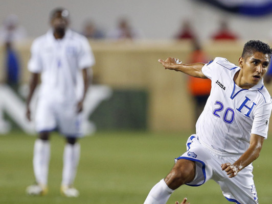 Honduras a cuartos con golazo del Pitbull