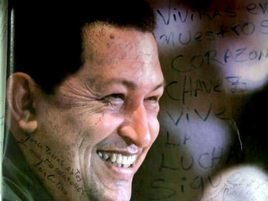 Venezolanos recuerdan cumpleaños de Chávez