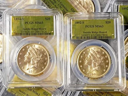 Pareja halla tesoro de $10 millones en monedas de oro