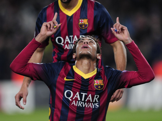Neymar anota histórico triplete con el Barça