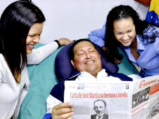 Muestran las primeras fotos de Hugo Chávez desde diciembre