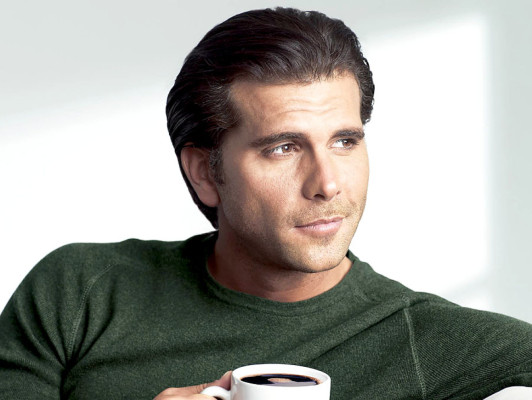 FOTOS: Celebridades con 'aliento de dragón'