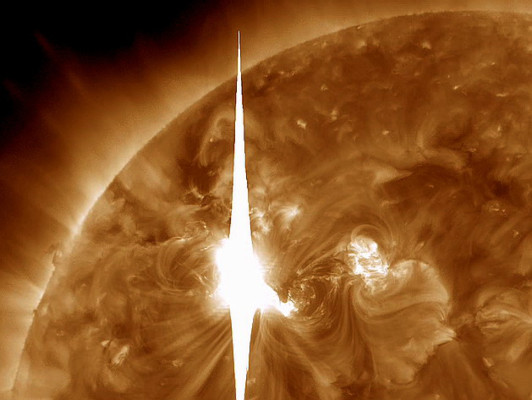 Tormenta solar impactará la Tierra jueves y viernes