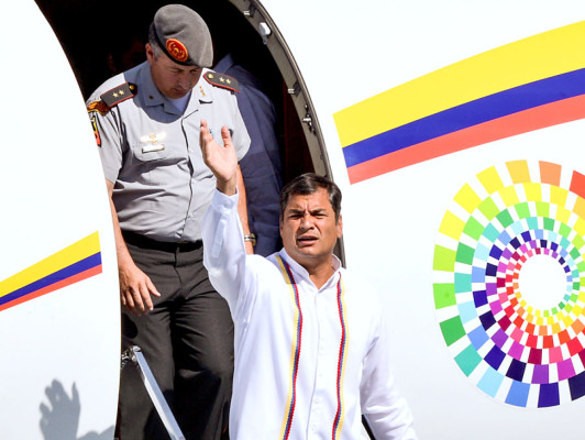 Chávez está 'con gran ánimo', dice presidente de Ecuador