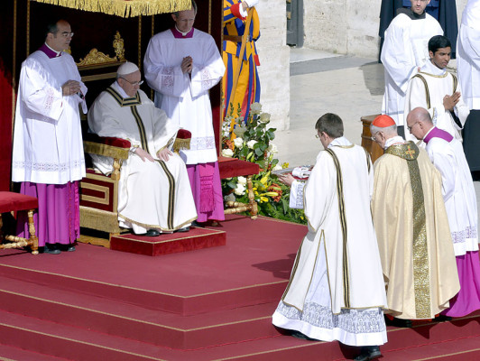 FOTOS: La multitudinaria asunción del Papa Francisco
