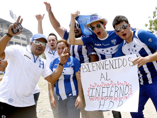 FOTOGALERÍA: El color del Honduras-México