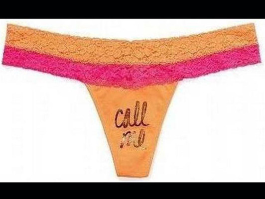 Victoria’s Secret y sus bikinis con mensaje