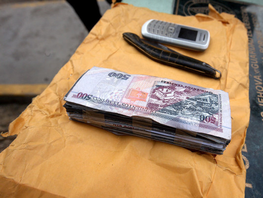 Caen presuntos extorsionadores con casi medio millón de lempiras