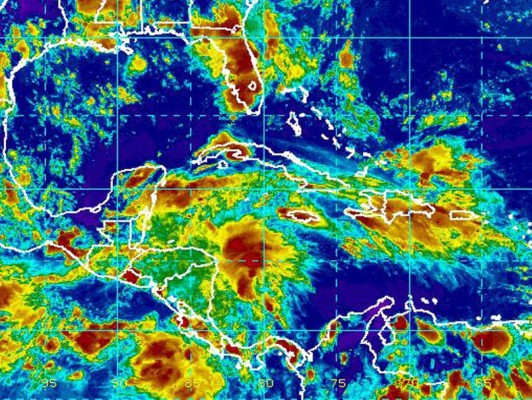 Copeco advierte por fuertes lluvias en cinco municipios de Honduras
