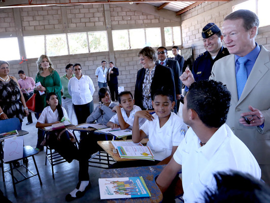 Zar antidrogas lanza Fuerza de tarea de crímenes mayores en Honduras